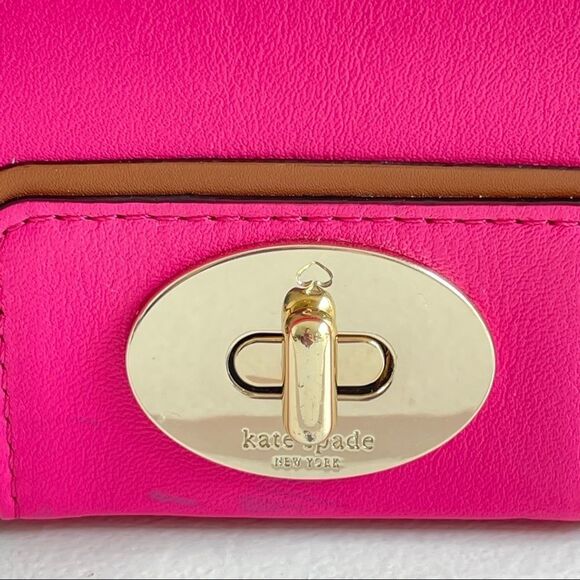 Kate Spade Bajarose Pink Hampton Road Turnlock Mara Wristlet Wallet - Picture 4 of 9
